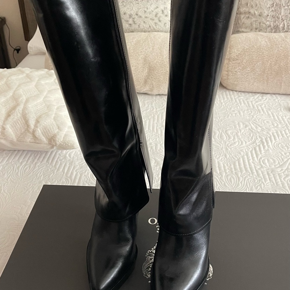 Vince Camuto Black Heeled Boots